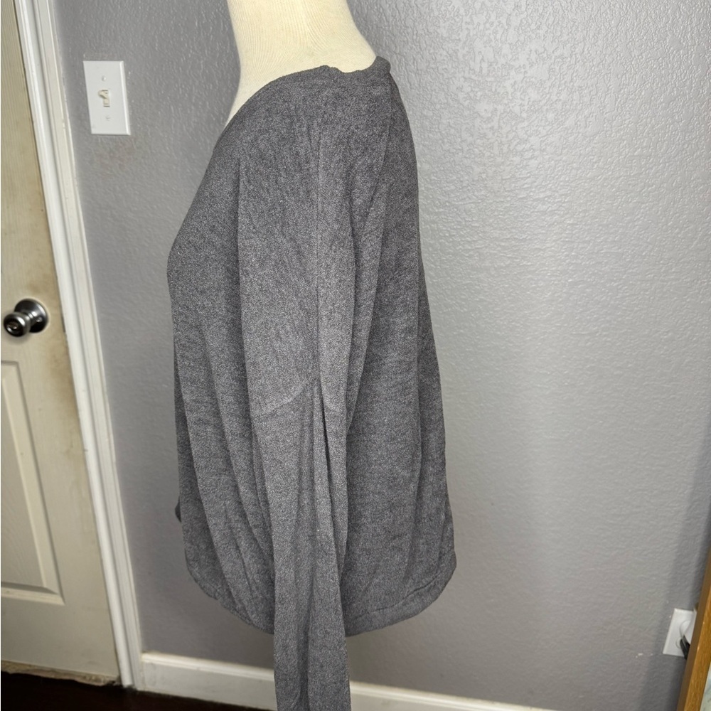 Barefoot dreams Gray‎ Women's Top - Picture 2 of 4